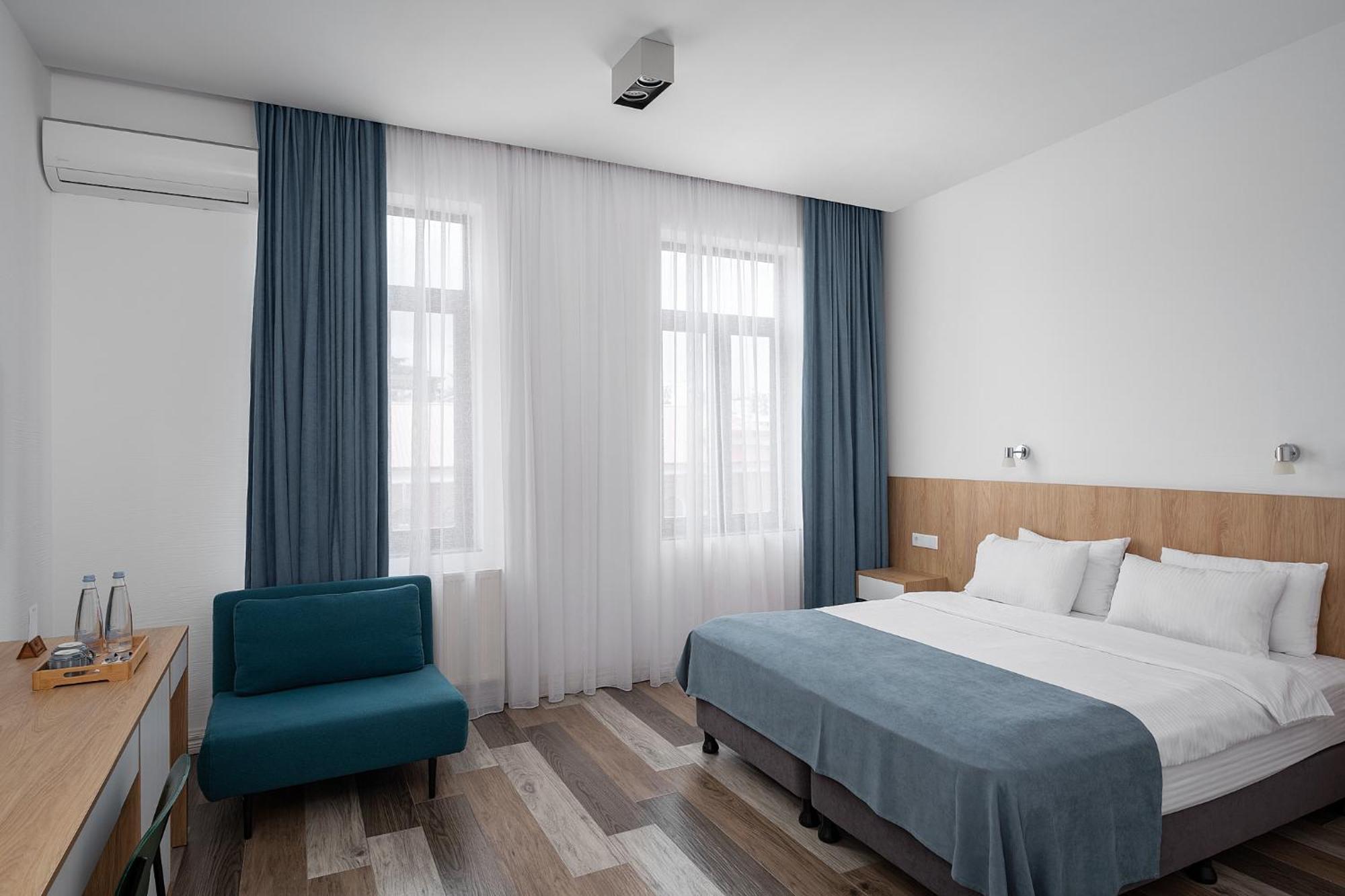 Mariinsky Boutique Hotel Батумі Екстер'єр фото
