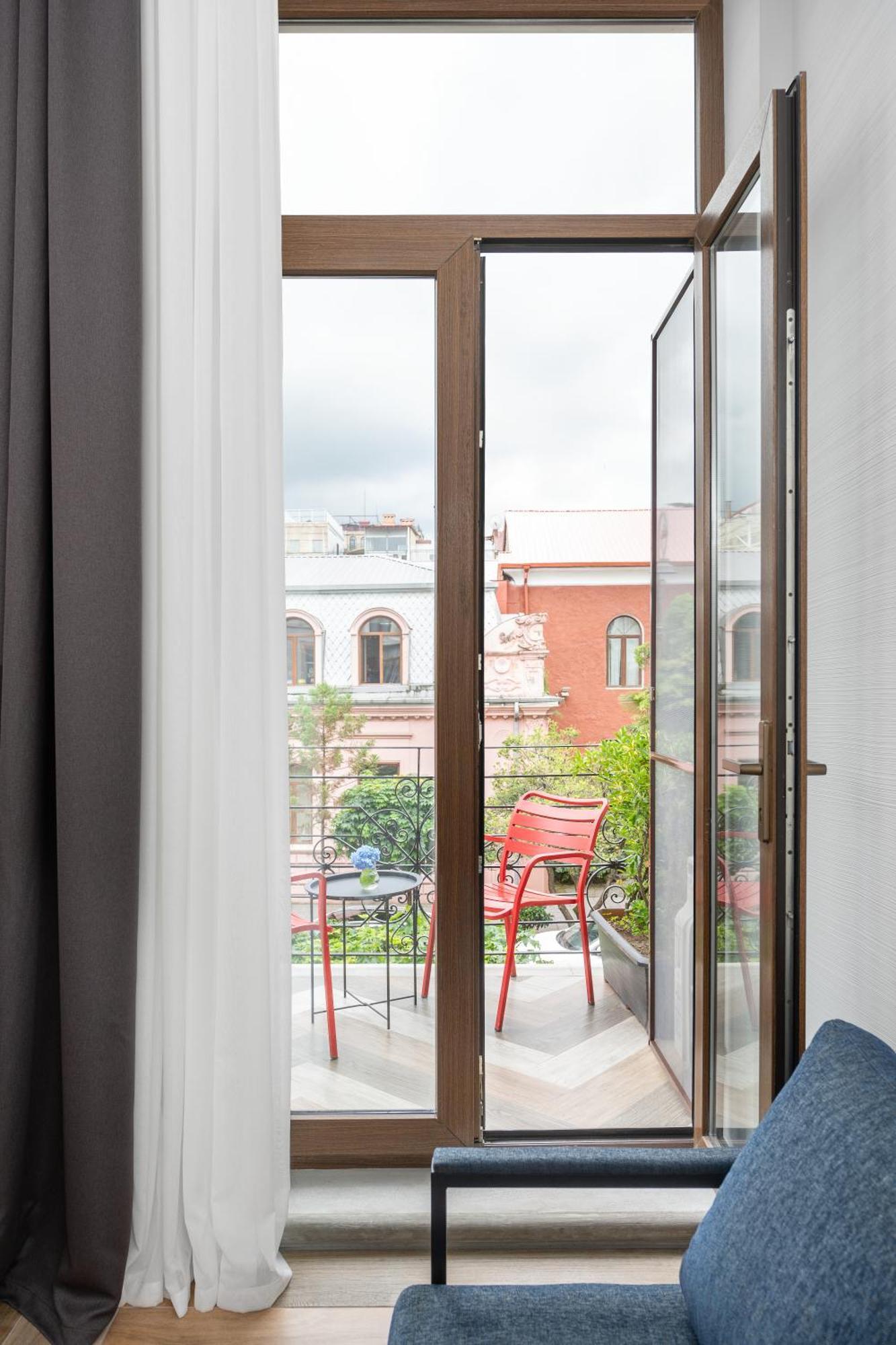 Mariinsky Boutique Hotel Батумі Екстер'єр фото